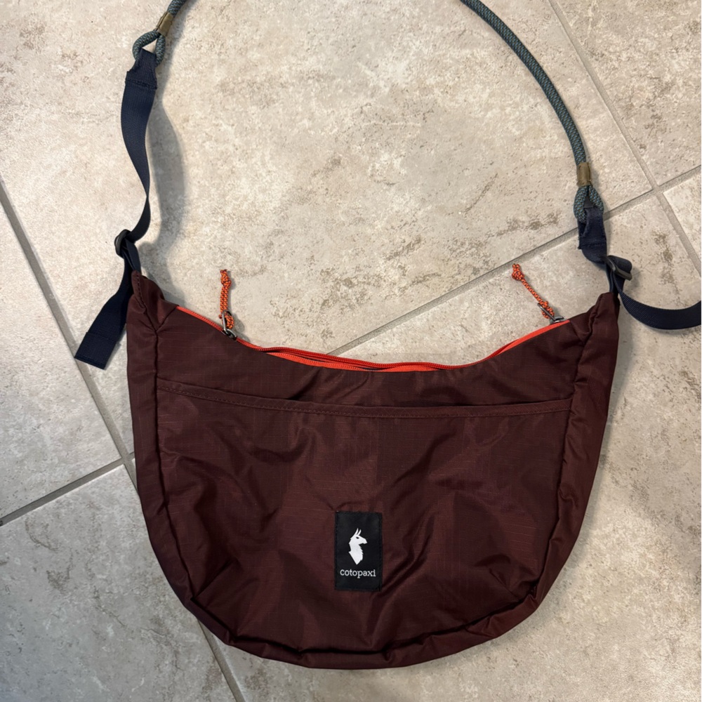 Cotopaxi shoulder bag used once maroon